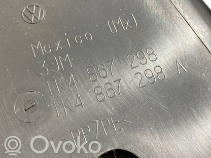 (B) statņa dekoratīvā apdare (apakšdaļa)