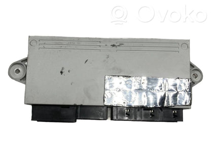 Centrālās atslēgas vadības bloks