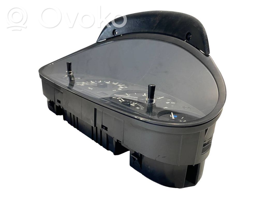 Spidometrs (instrumentu panelī)