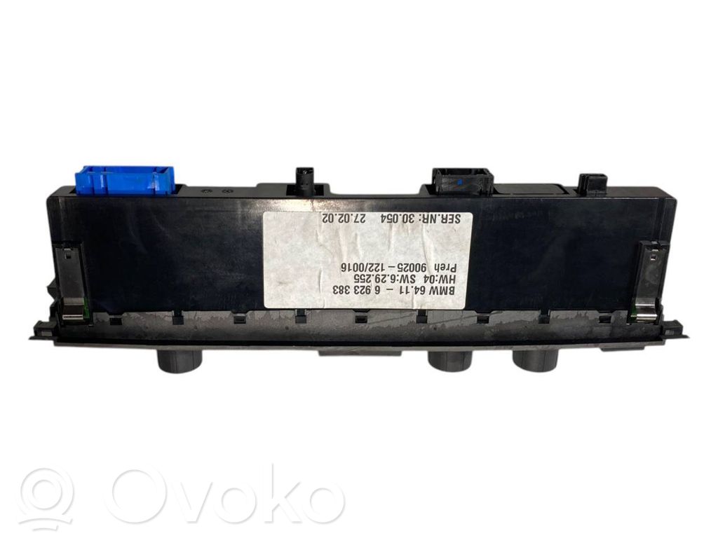 Air conditioning / climate control / interior heating control unit (in the passenger compartment)