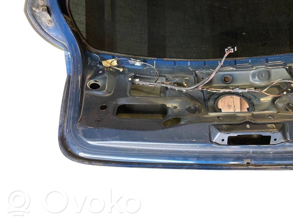 Aizmugurējais pārsegs (bagāžnieks)