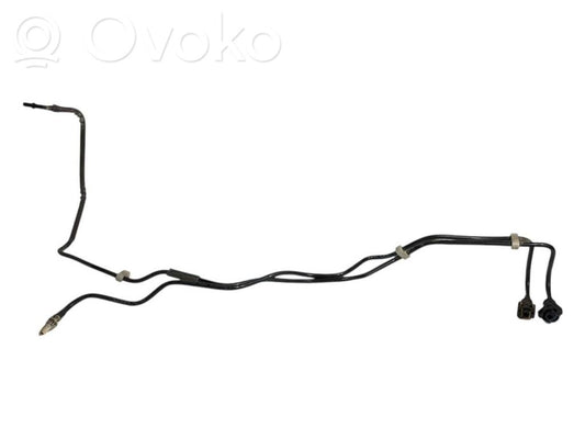 Caurule (-es) / šļūtene (-es)