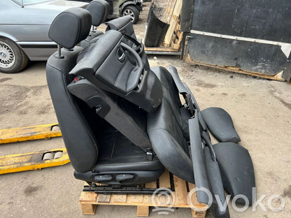 Комплект сидений