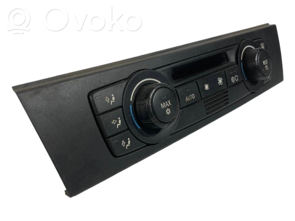 Air conditioning / climate control / interior heating control unit (in the passenger compartment)