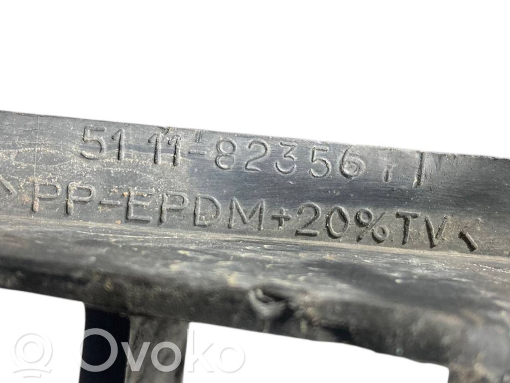 Apakšējais režģis (trīsdaļīgs)