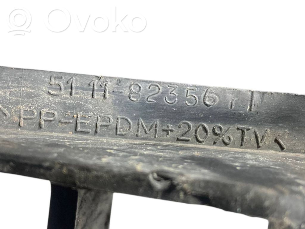 Lower grille (three-piece)