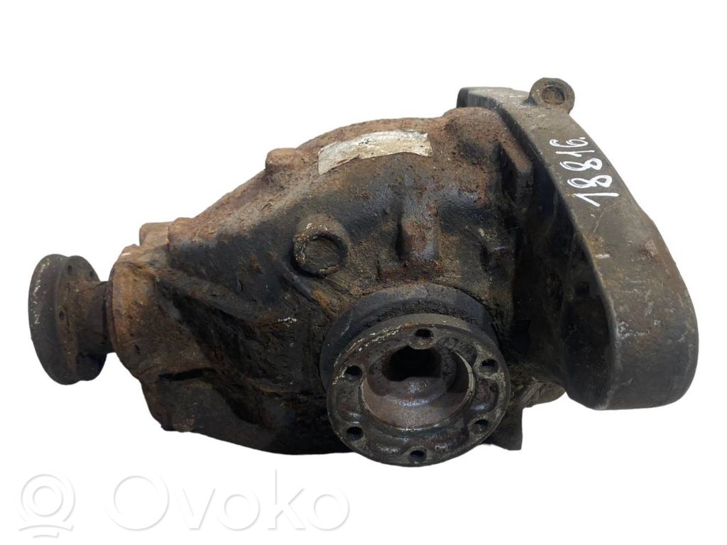 Aizmugurējais reduktors