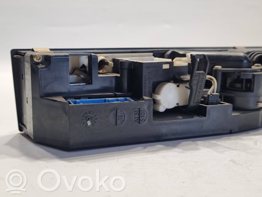 Gaisa kondicioniera / klimata kontroles / salona apsildes vadības bloks (salonā)