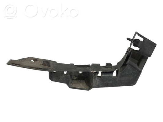 Priekšpusē bampera turētājs