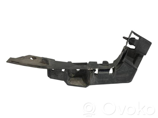 Priekšpusē bampera turētājs