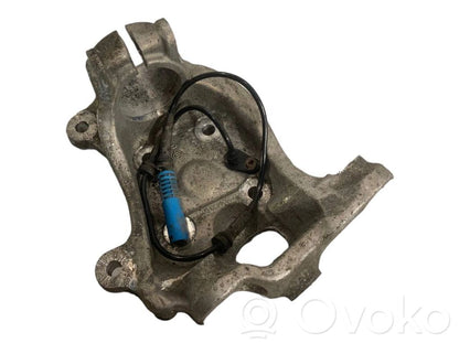 Priekšējā riteņa rumbas vārpstas šarnīrs (stupica, capfa)