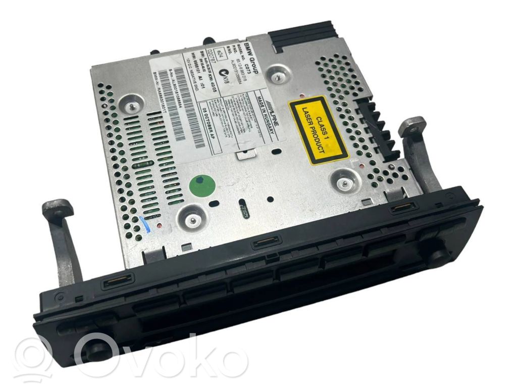 Radio / CD/DVD atskaņotājs / navigācija