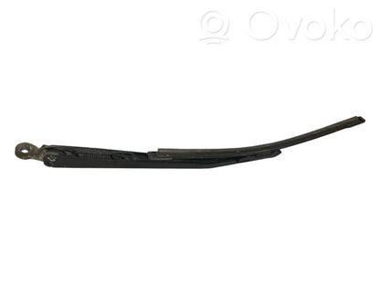 Rear window wiper arm