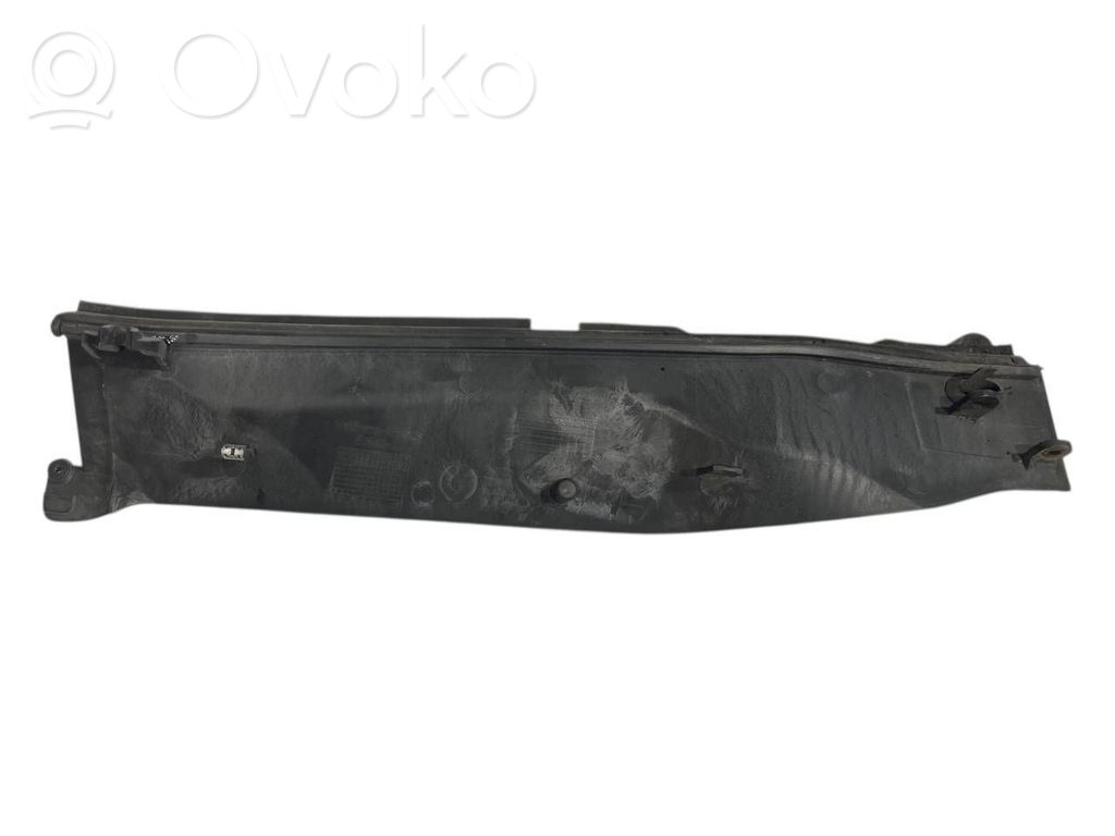 Другой тип детали моторного отсека