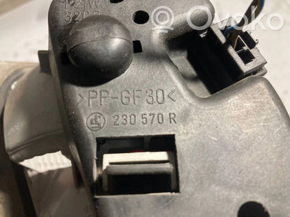 Aizmugurējais lukturis pārsegā