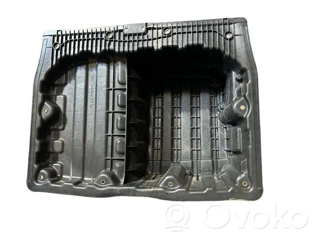 Trunk storage compartment