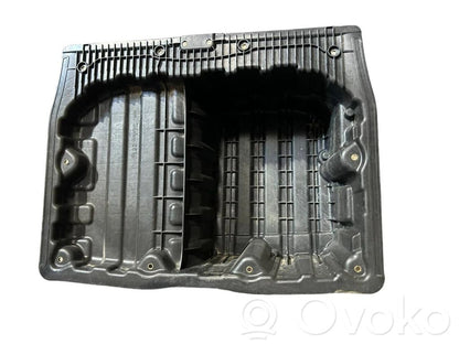 Trunk storage compartment