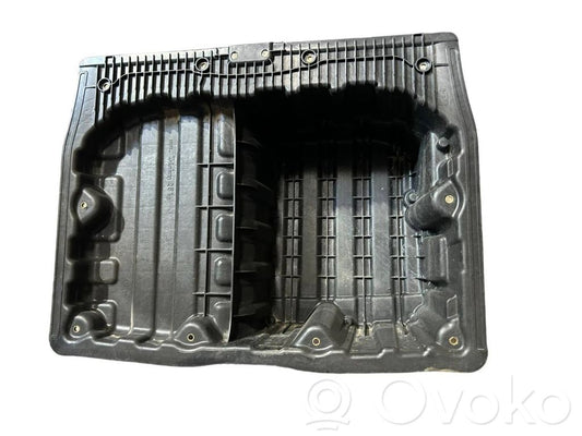 Trunk storage compartment