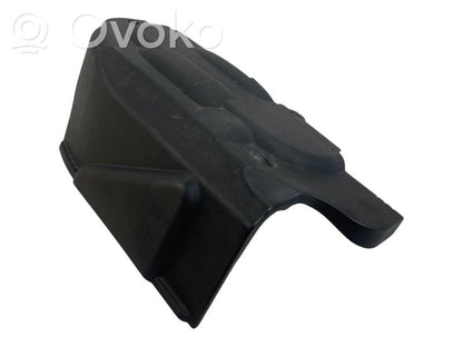 Cita veida dzinēja nodalījuma detaļa