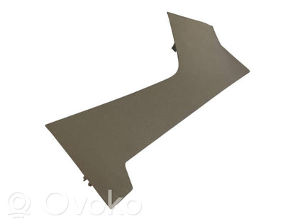 Sānu dekoratīvā apdare (priekšā)