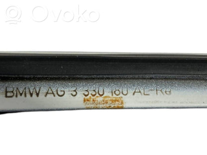 Vējstikla dekoratīvā apdare