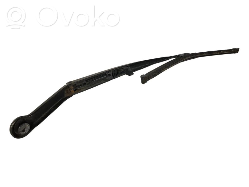 Windshield wiper arm