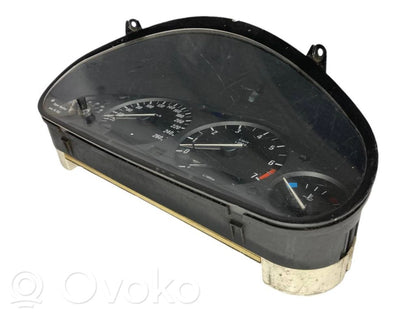 Spidometrs (instrumentu panelī)