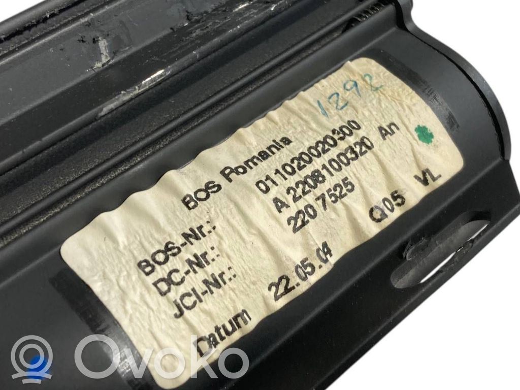 Elektrisks aizmugurējā loga aizkars
