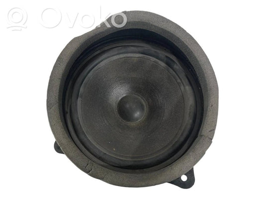 Динамик(и) в задней двери