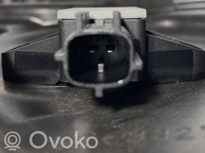 Priekšpusē elektriskā loga pacelšanas mehānisma komplekts