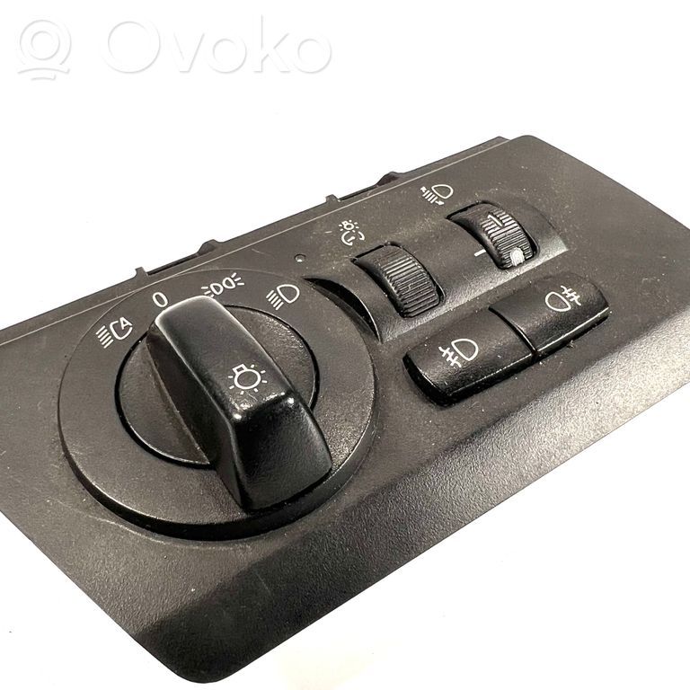 Headlight switch