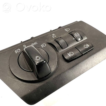 Headlight switch