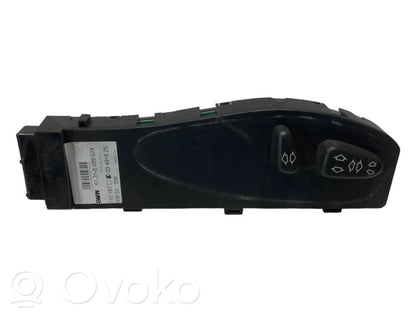 Sēdekļu regulēšanas slēdzis (-i)