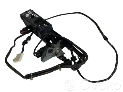 External opening handle