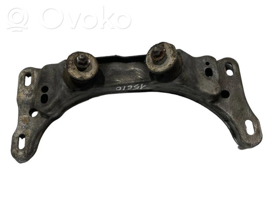 Transmission mounting bracket