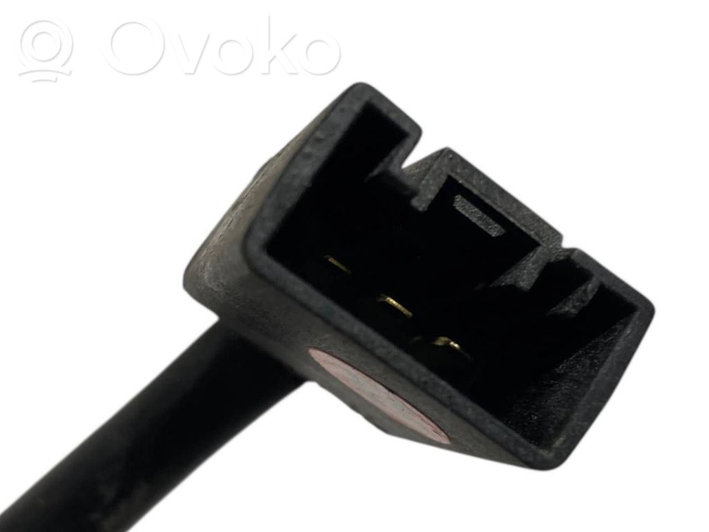 Aizmugurējais lukturis pārsegā