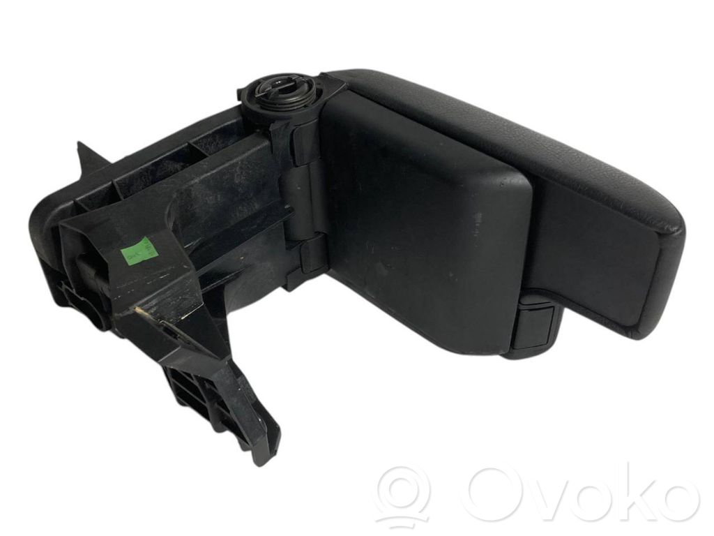 Подлокотник