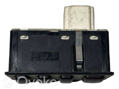 Seat adjustment switch(es)