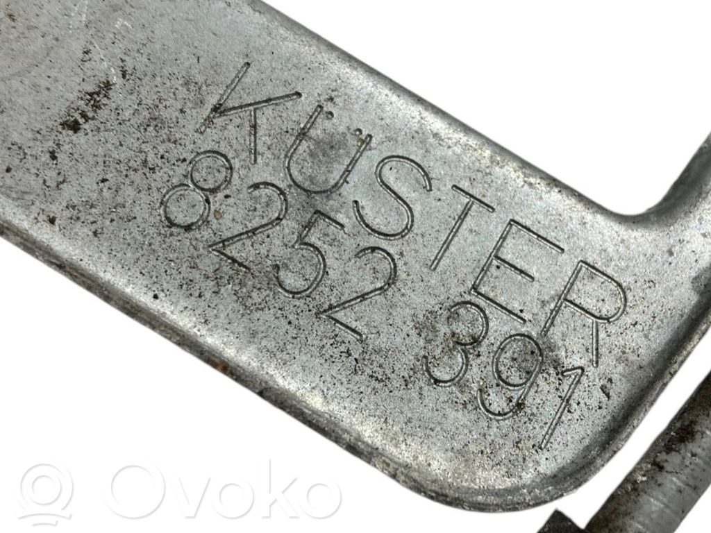 Priekšpusē elektriskā loga pacelšanas mehānisma komplekts