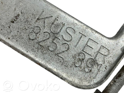 Priekšpusē elektriskā loga pacelšanas mehānisma komplekts