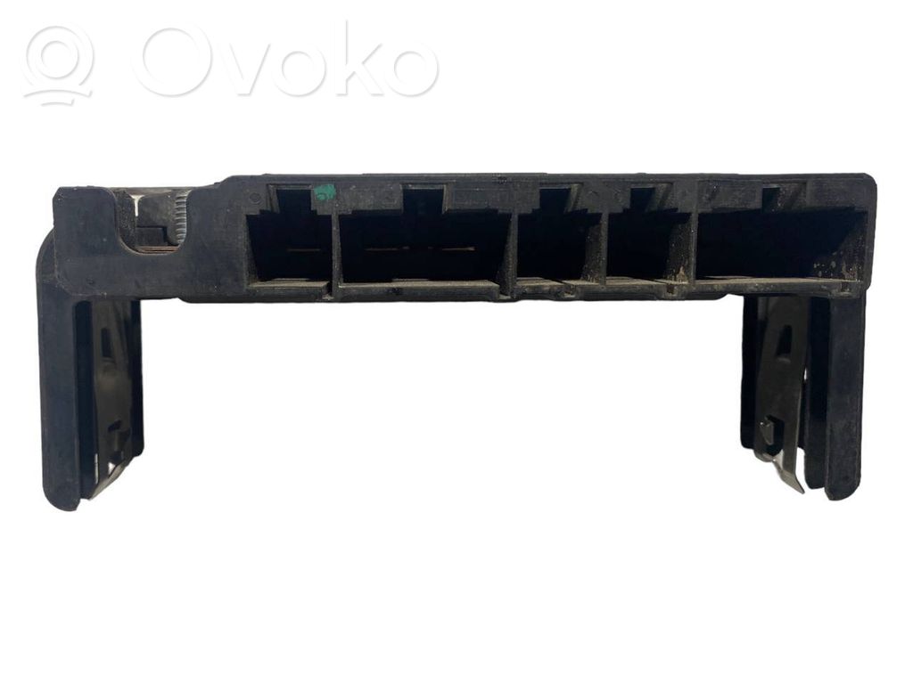 Positive wire connection assembly