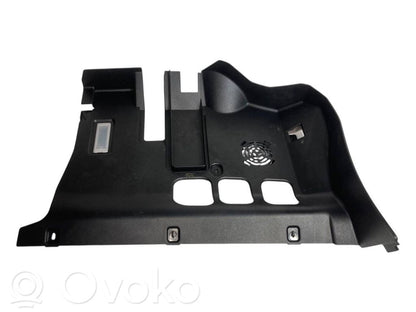 Paneļa dekoratīvās apdares vairogs (apakšējais)