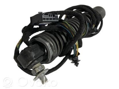 Демпфер багажника