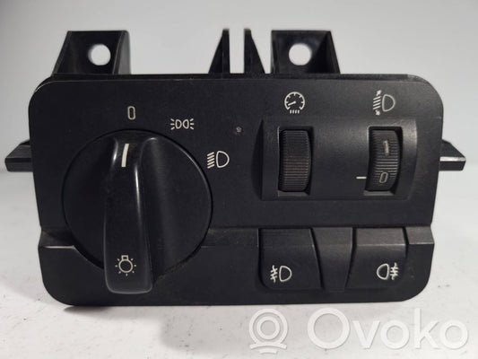 Headlight switch
