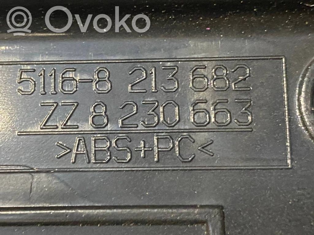 Pelnutrauks (aizmugurē)