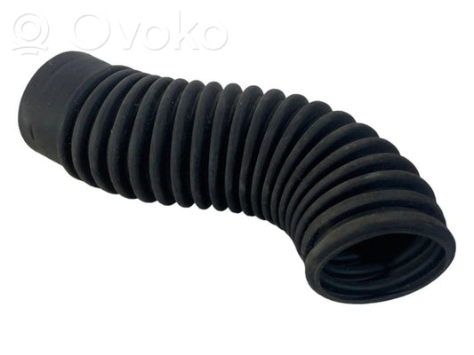 Šļūtene (-es) / caurule (-es)