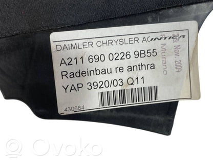 Sānu dekoratīvā apdare pie aizmugurējā sēdekļa (apakšdaļa)