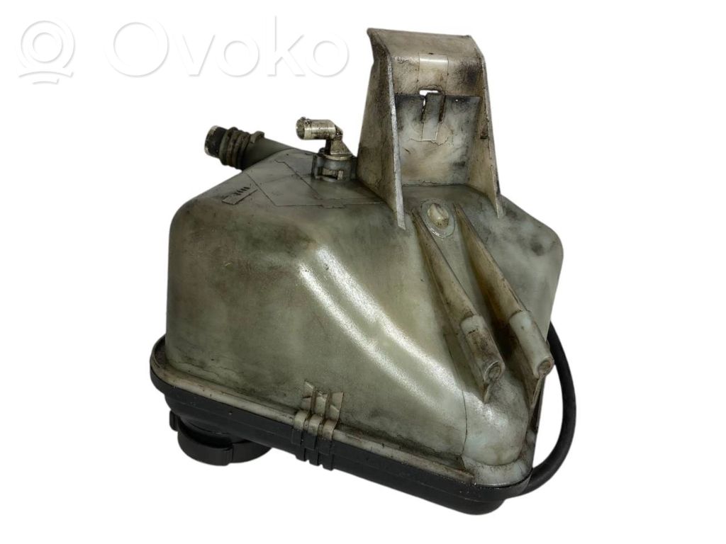 Dzesēšanas šķidruma izplešanās tvertne