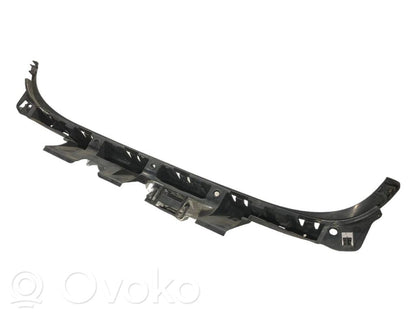 Rear bumper mounting bracket