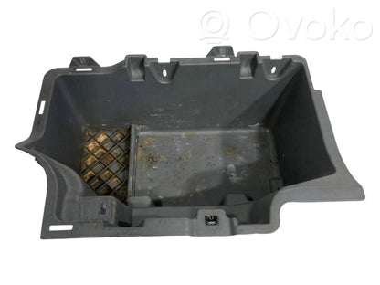 Другой тип декоративной отделки багажника